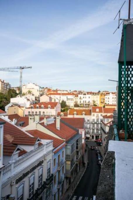 Balcony Apartment In Lisbon Center Exterior photo
